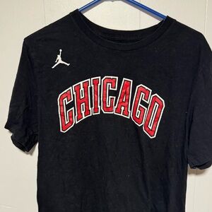 Men’s Chicago NIKE T shirt Size M